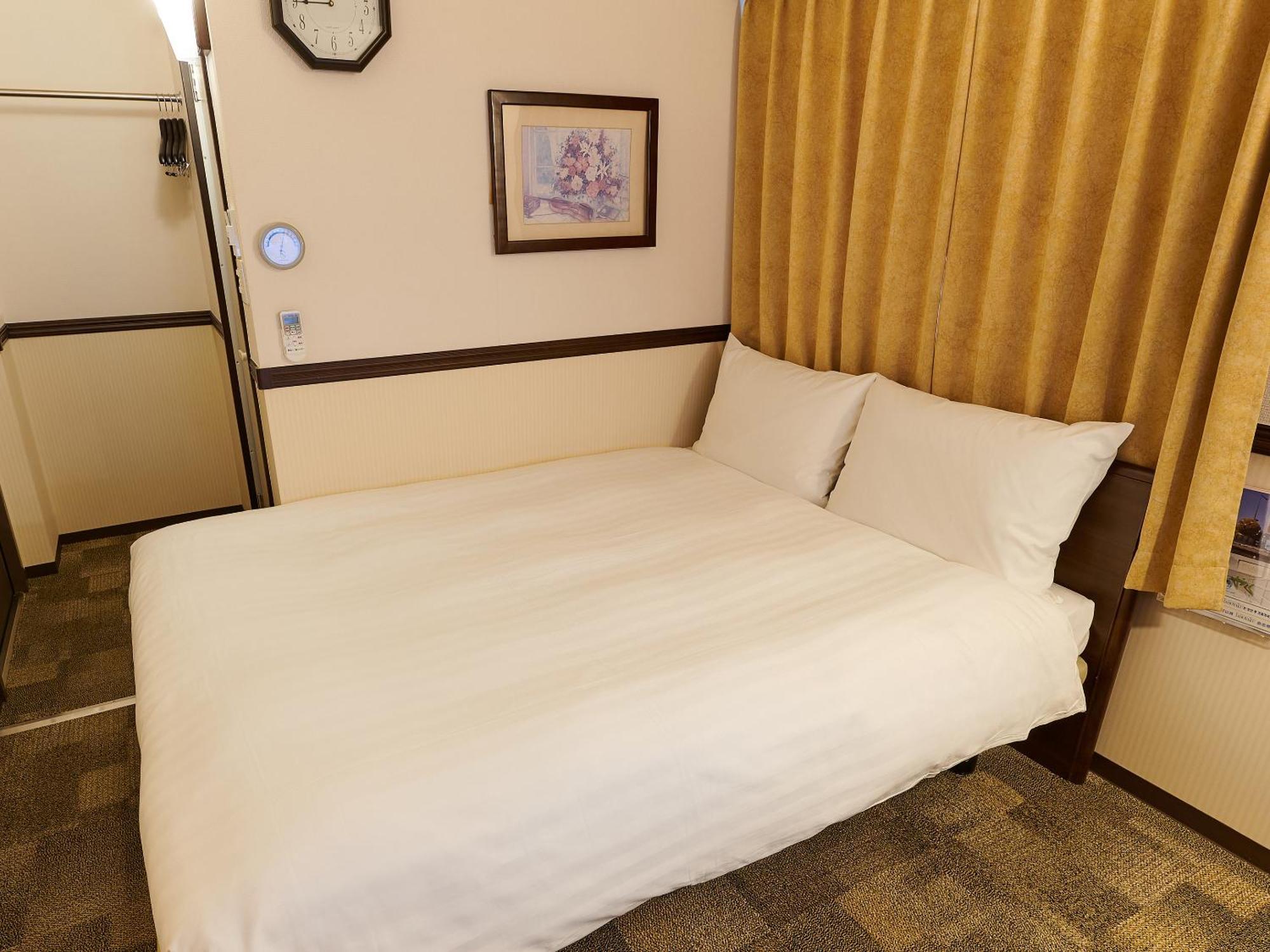 Toyoko Inn Osaka Shinsaibashi Nishi Habitación foto